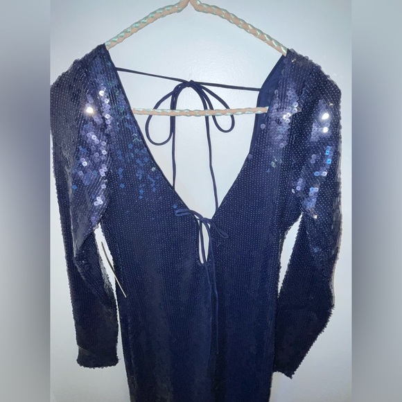 NWT ❤️❤️ Anthropologie Bardot Verona Sequin Maxi Dress In Navy- Size 8 - Picture 8 of 10